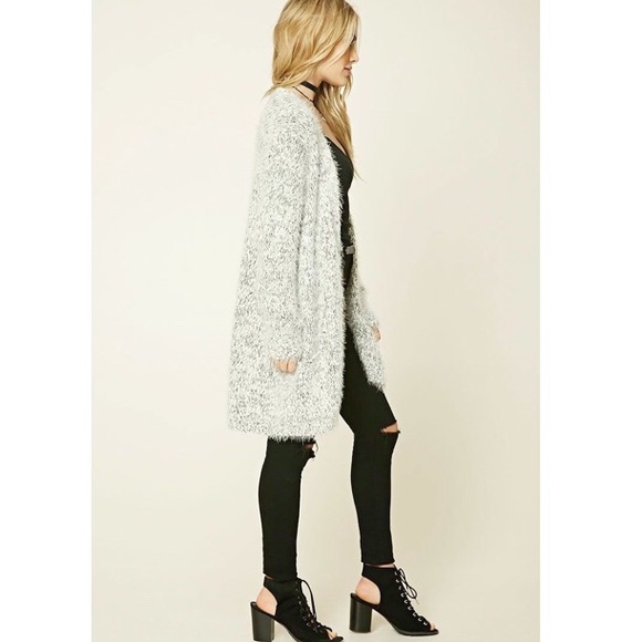 Forever 21 Sweaters - 💫Host Pick Oversized Fuzzy Long line Cardigan